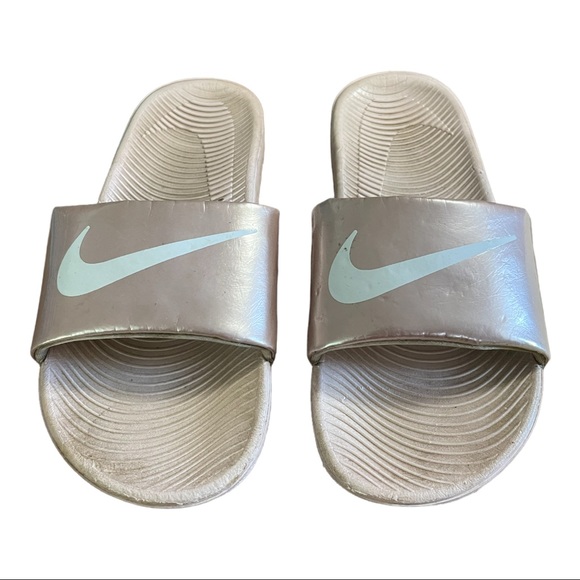 Nike kid’s slide sandals pink salmon - Picture 2 of 7